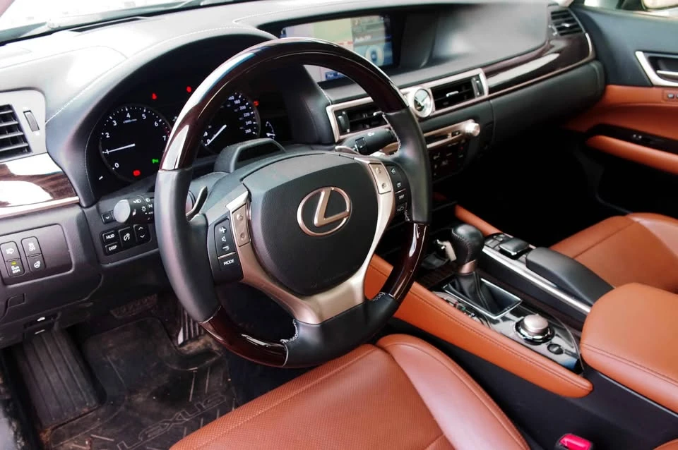 2013 Lexus GS 4th Gen - Image 4 of 12