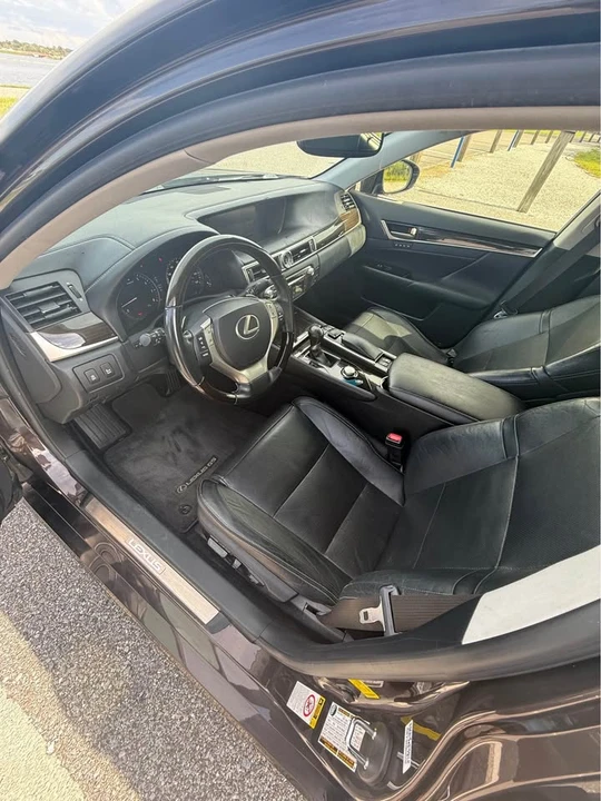 2013 Lexus GS 4th Gen - Image 14 of 16