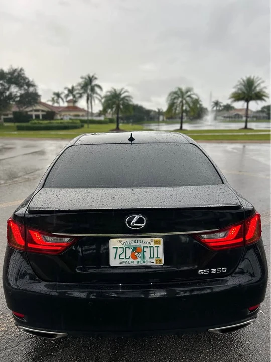 2013 Lexus GS 4th Gen - Image 17 of 19