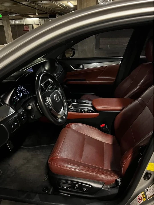 2013 Lexus GS 4th Gen - Image 10 of 17