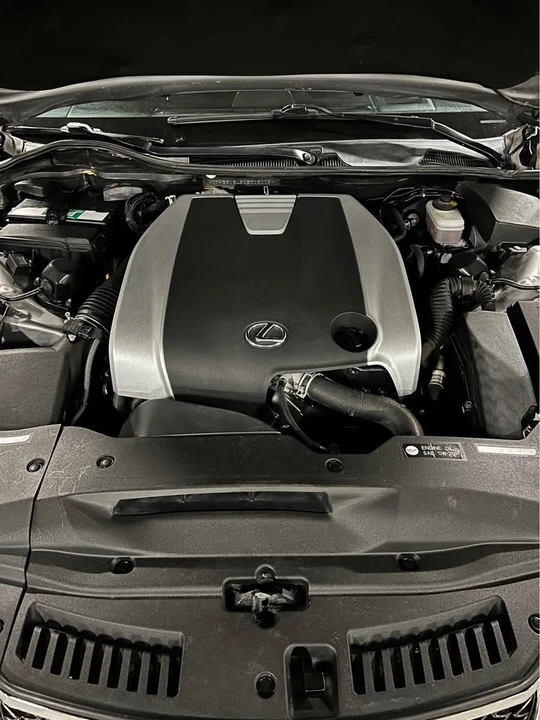 2013 Lexus GS 4th Gen - Image 15 of 18