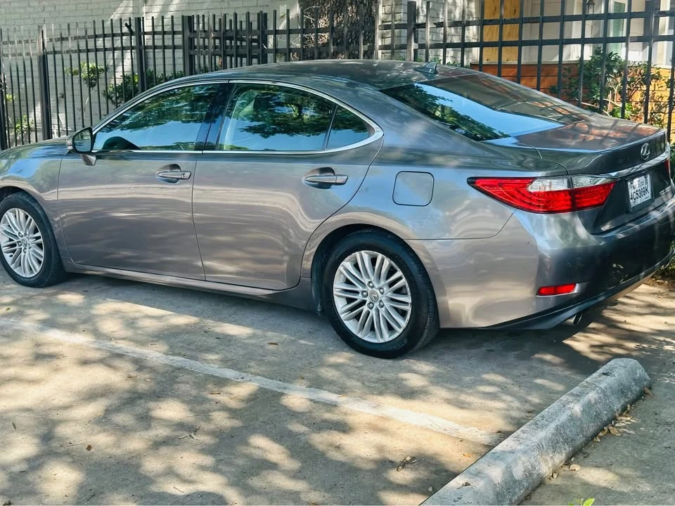 2013 Lexus GS 4th Gen - Image 3 of 6