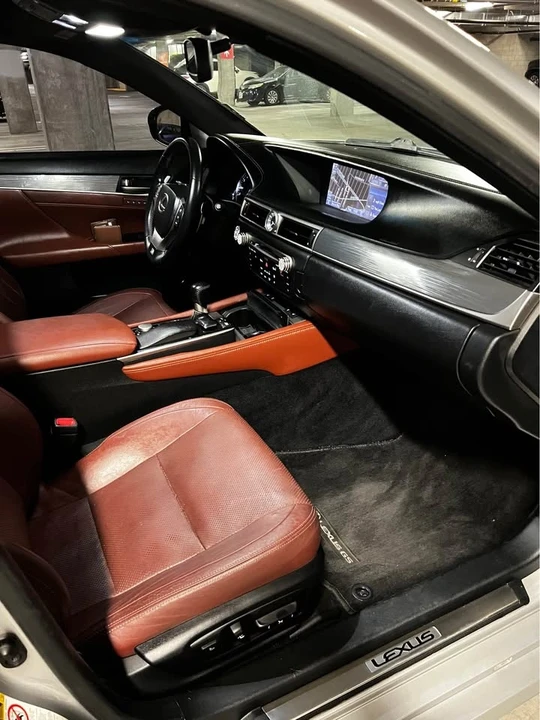 2013 Lexus GS 4th Gen - Image 13 of 17