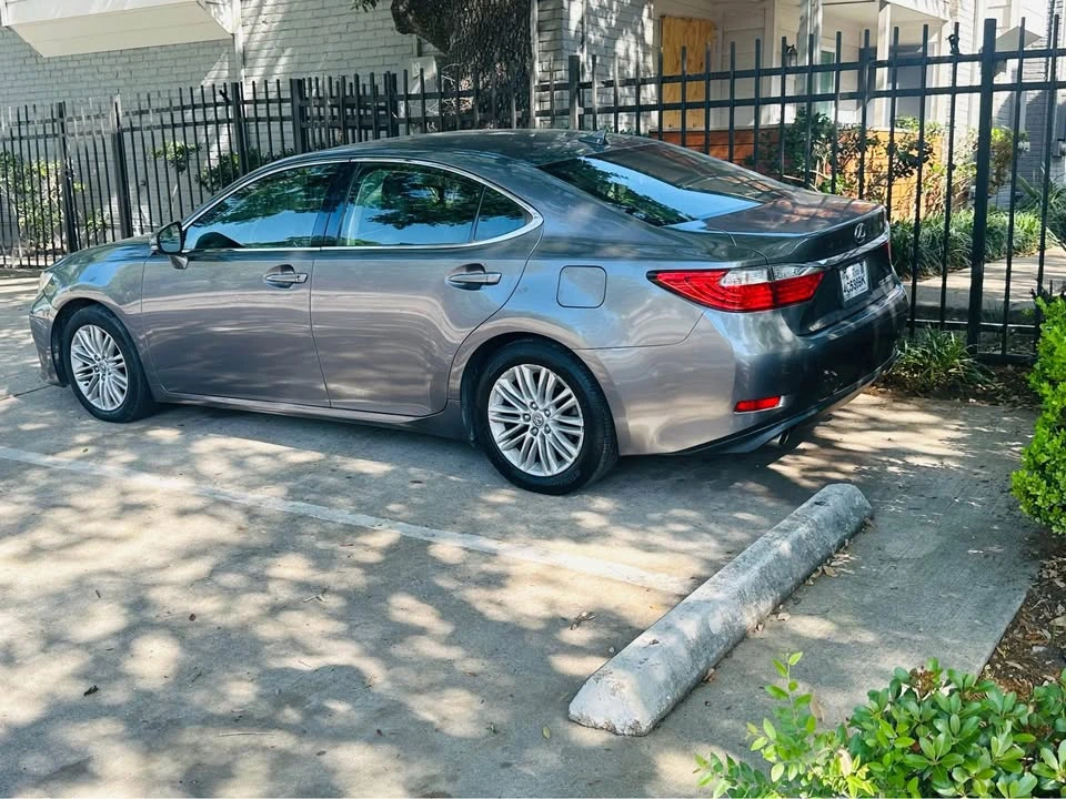2013 Lexus GS 4th Gen - Image 2 of 6