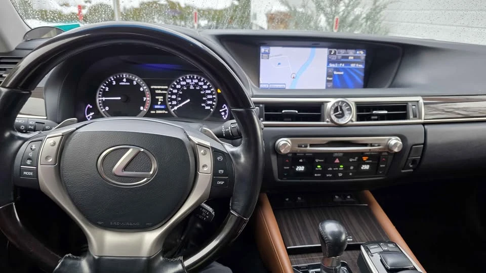 2013 Lexus GS 4th Gen - Image 5 of 9