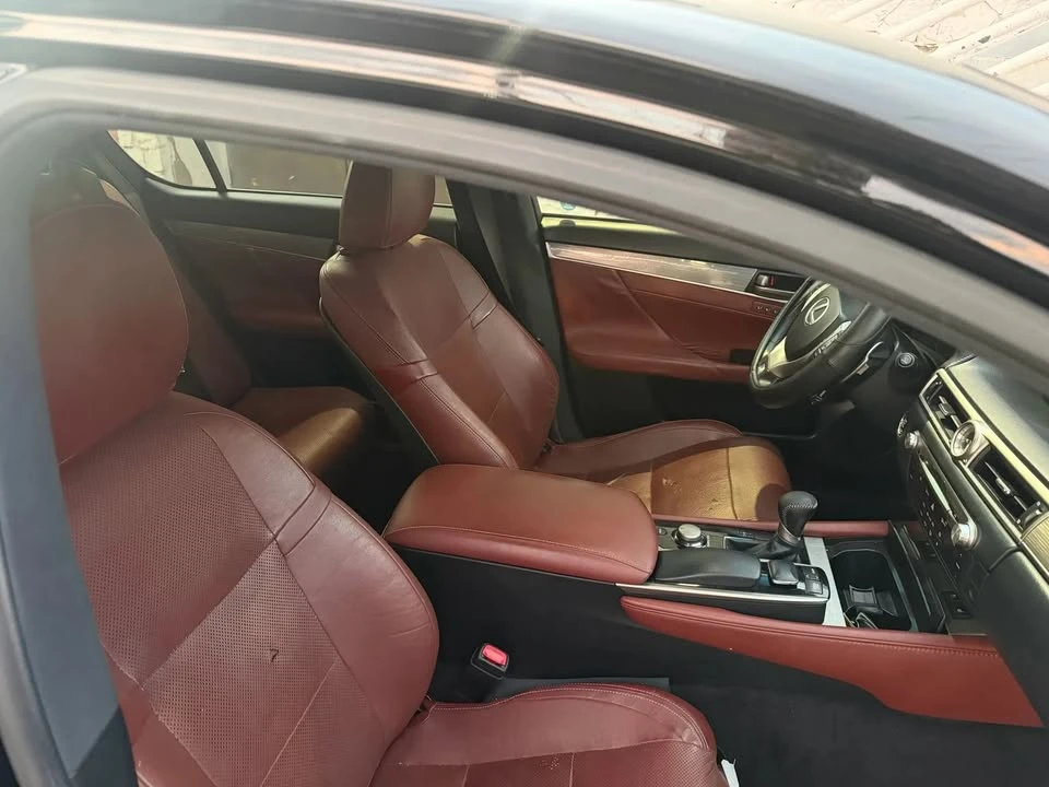 2013 Lexus GS 4th Gen - Image 9 of 12