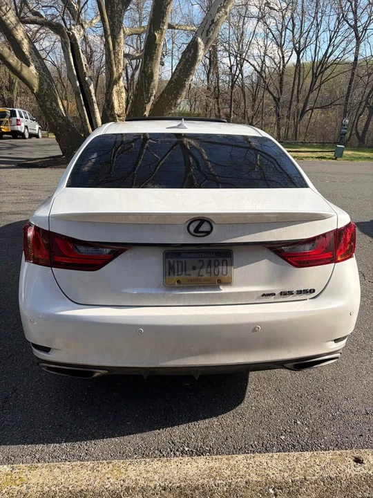 2013 Lexus GS 4th Gen - Image 3 of 7