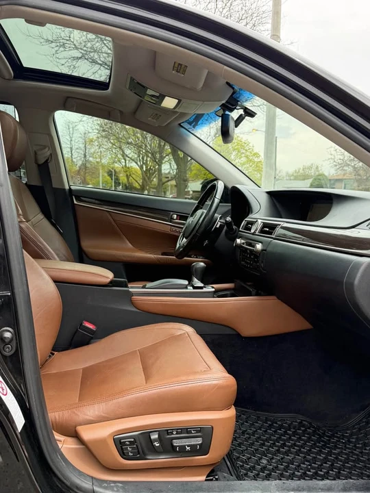 2013 Lexus GS 4th Gen - Image 4 of 13