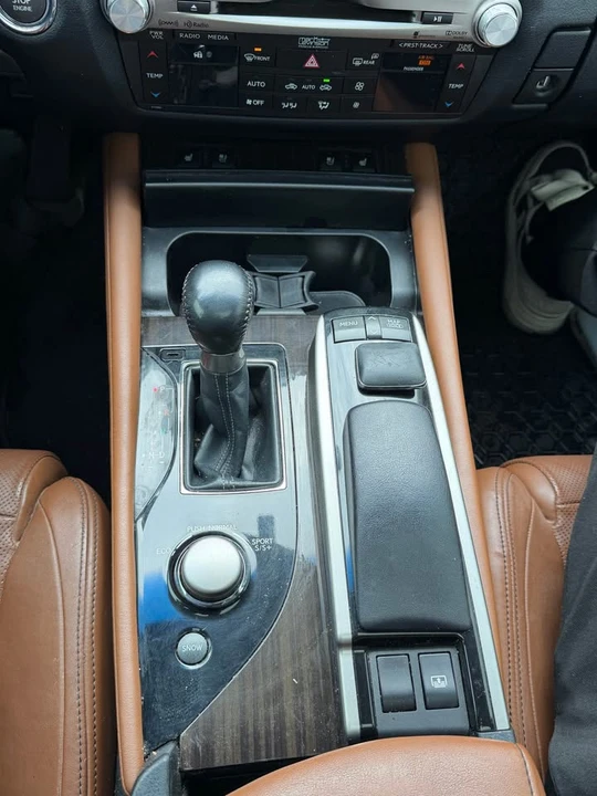 2013 Lexus GS 4th Gen - Image 11 of 13