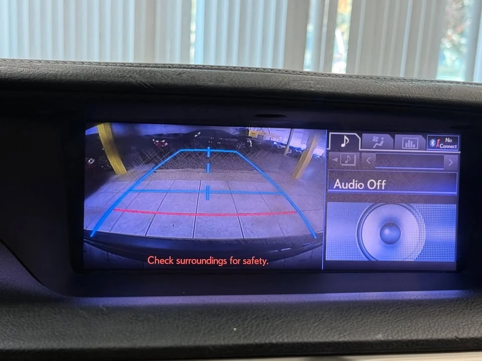 2013 Lexus GS 4th Gen - Image 15 of 20