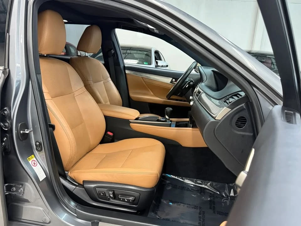 2013 Lexus GS 4th Gen - Image 13 of 20