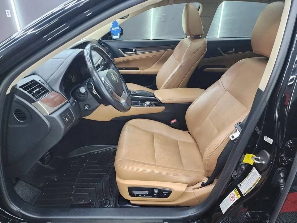 2013 Lexus GS 4th Gen - Image 8 of 19