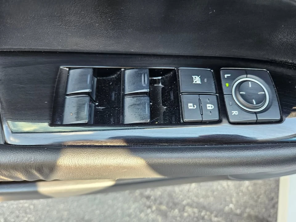 2013 Lexus GS 4th Gen - Image 12 of 20