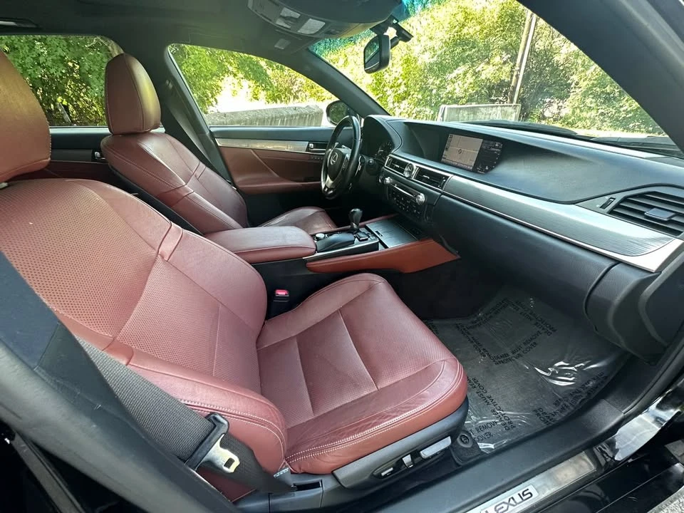 2013 Lexus GS 4th Gen - Image 17 of 20