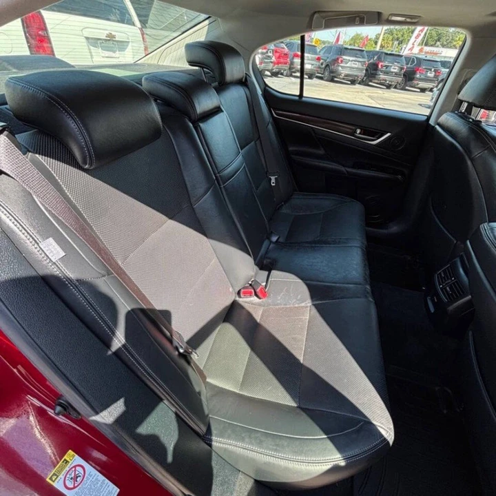 2013 Lexus GS 4th Gen - Image 19 of 20