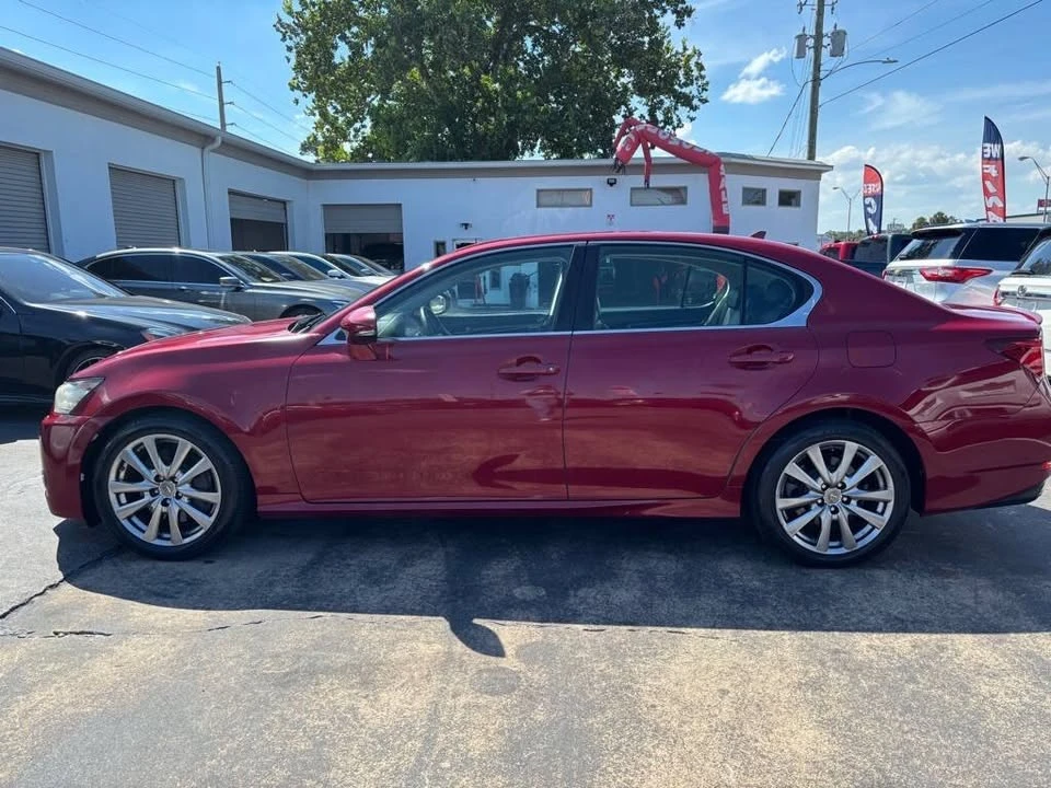 2013 Lexus GS 4th Gen - Image 11 of 20