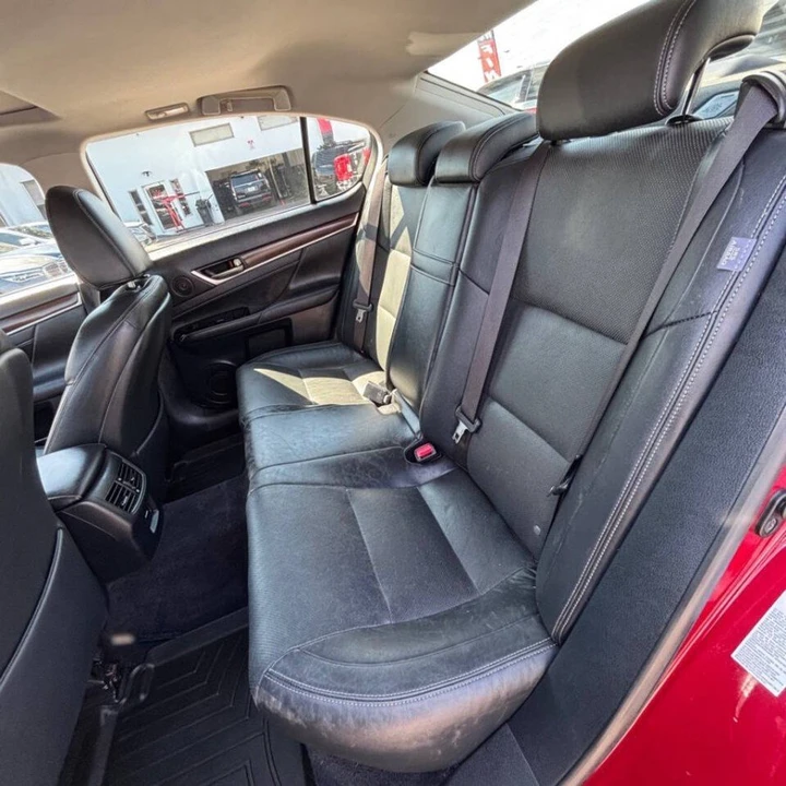 2013 Lexus GS 4th Gen - Image 15 of 20