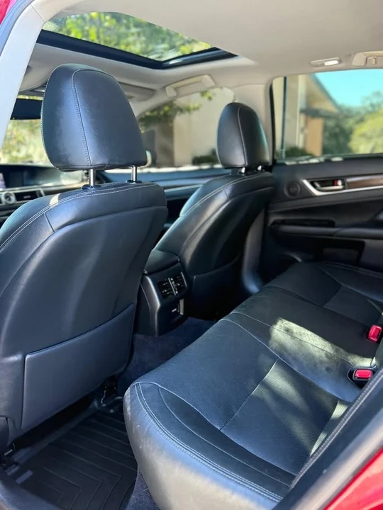 2013 Lexus GS 4th Gen - Image 16 of 17