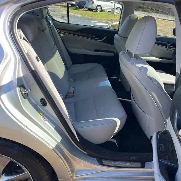 2013 Lexus GS 4th Gen - Image 15 of 16