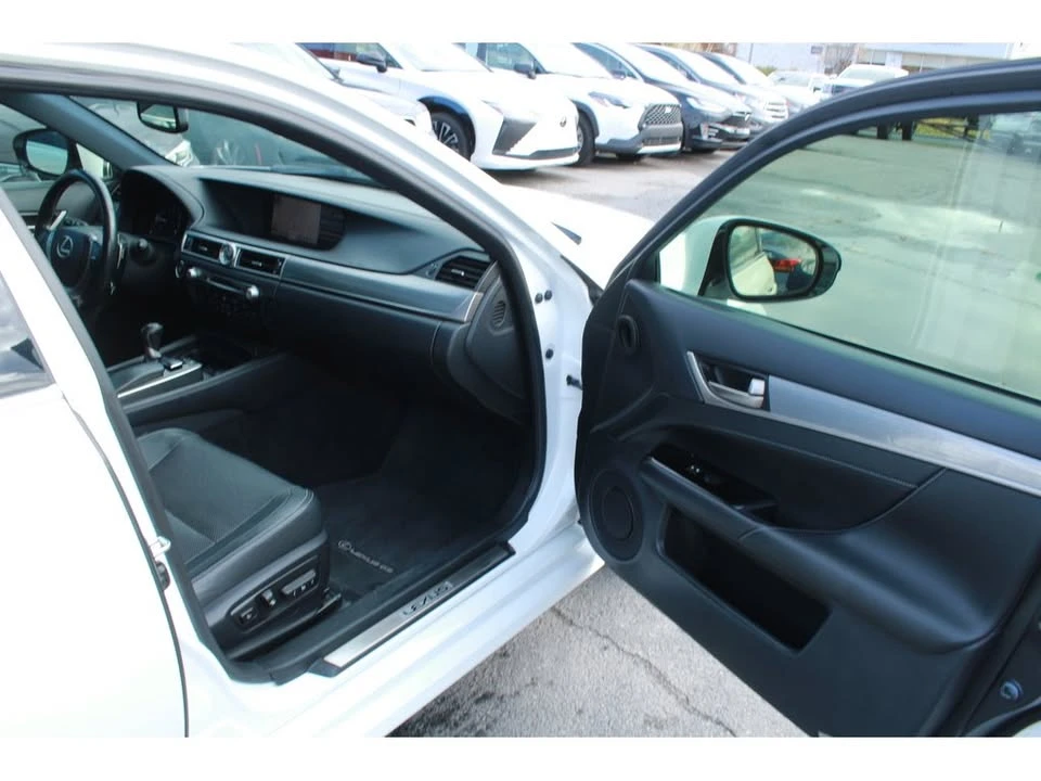 2013 Lexus GS 4th Gen - Image 17 of 20