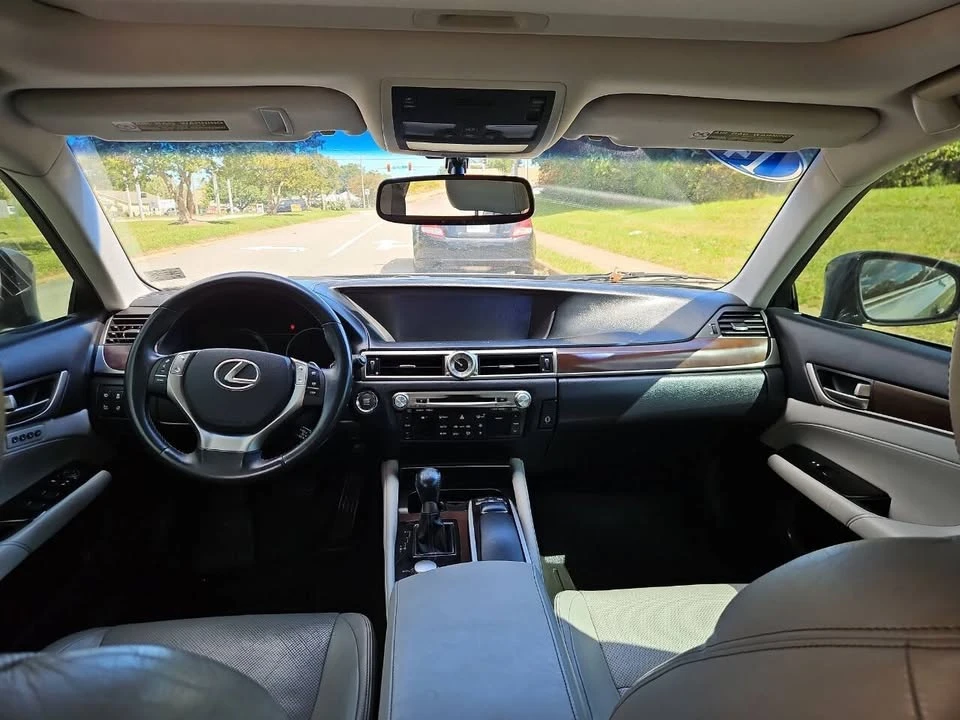 2013 Lexus GS 4th Gen - Image 17 of 20
