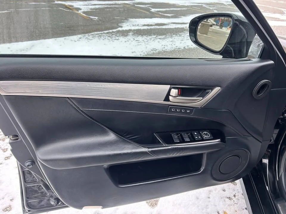 2013 Lexus GS 4th Gen - Image 11 of 18