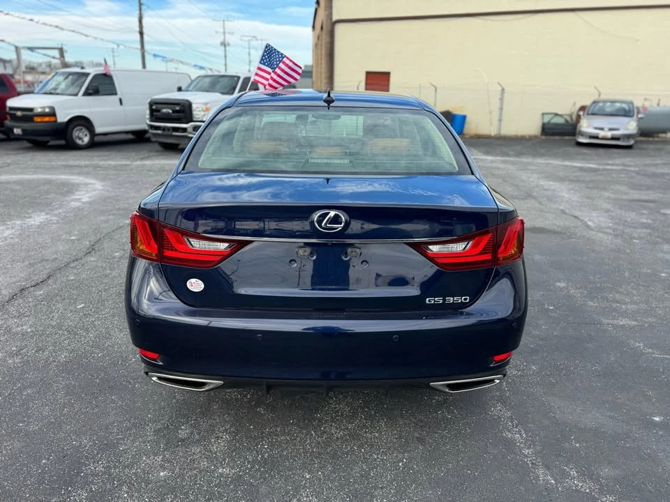 2013 Lexus GS 4th Gen - Image 4 of 15