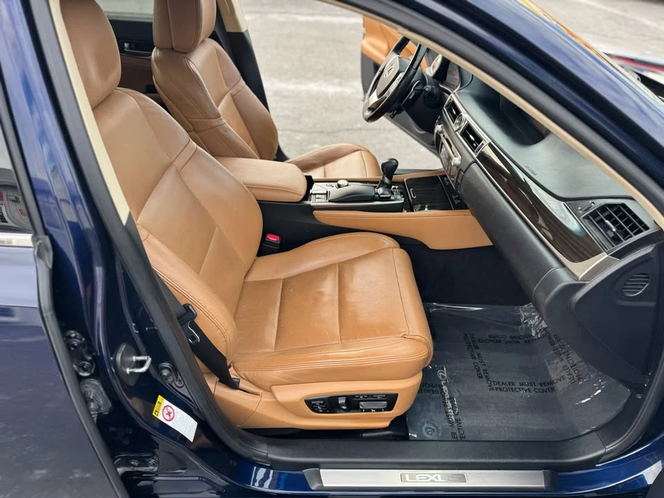2013 Lexus GS 4th Gen - Image 12 of 15