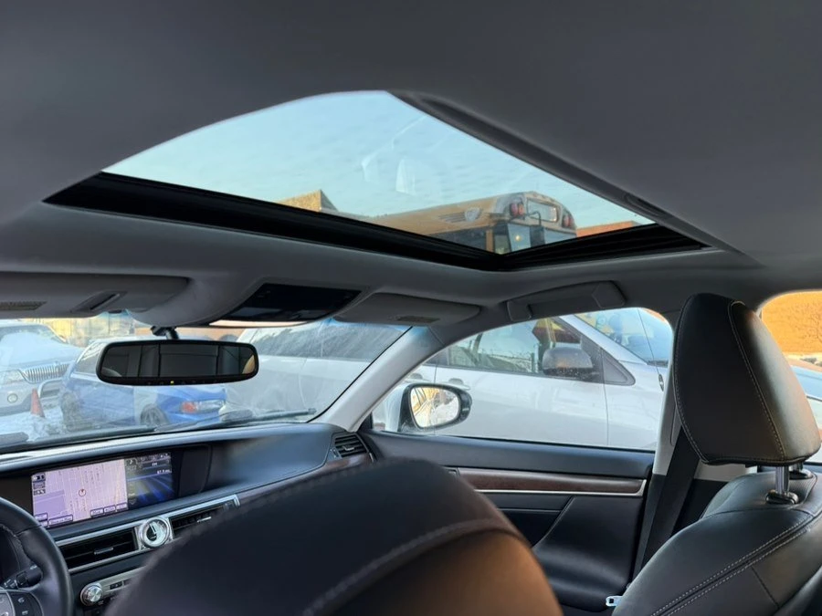 2013 Lexus GS 4th Gen - Image 14 of 19