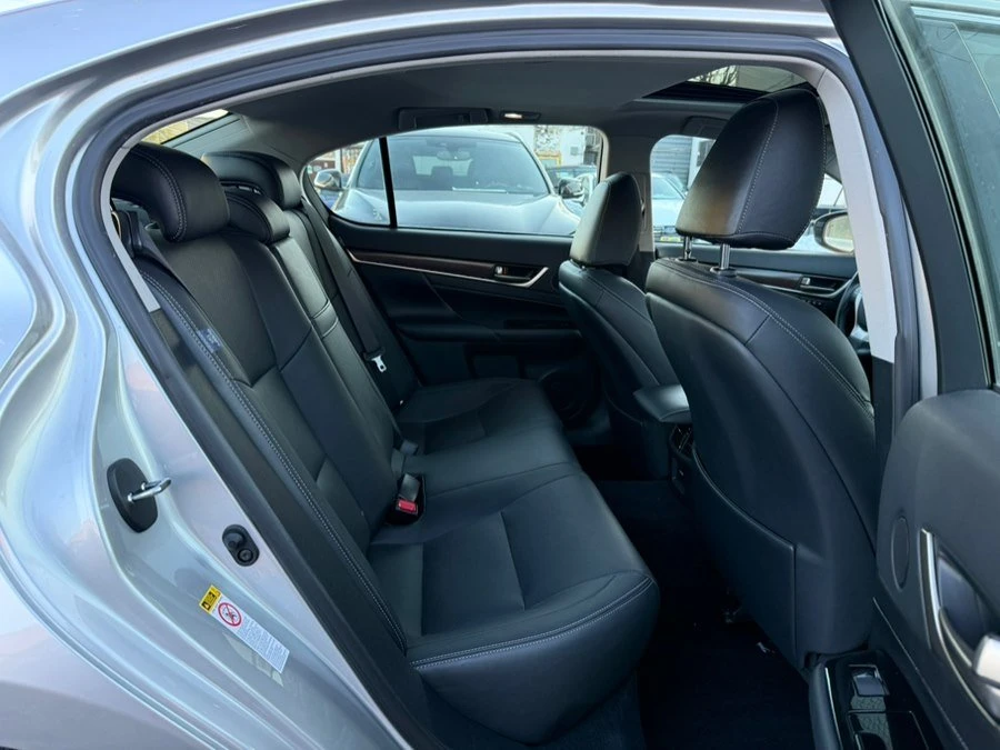 2013 Lexus GS 4th Gen - Image 9 of 19