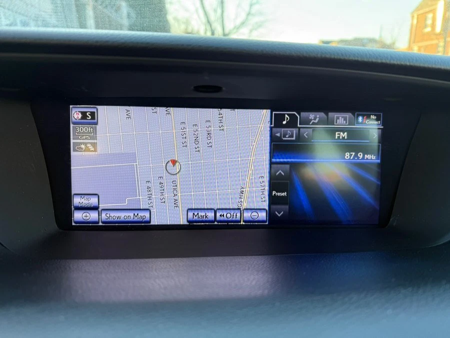 2013 Lexus GS 4th Gen - Image 16 of 19