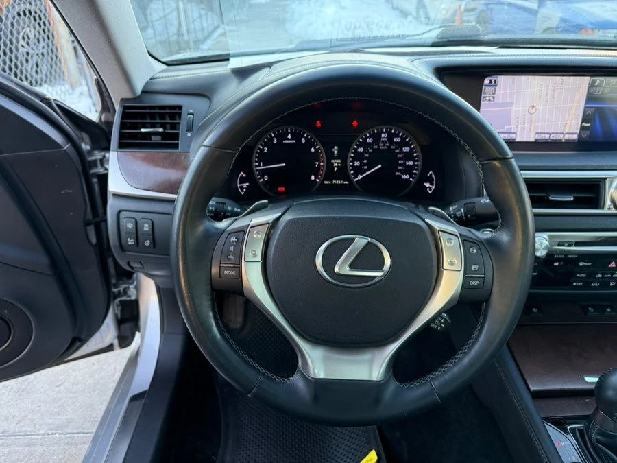 2013 Lexus GS 4th Gen - Image 13 of 19