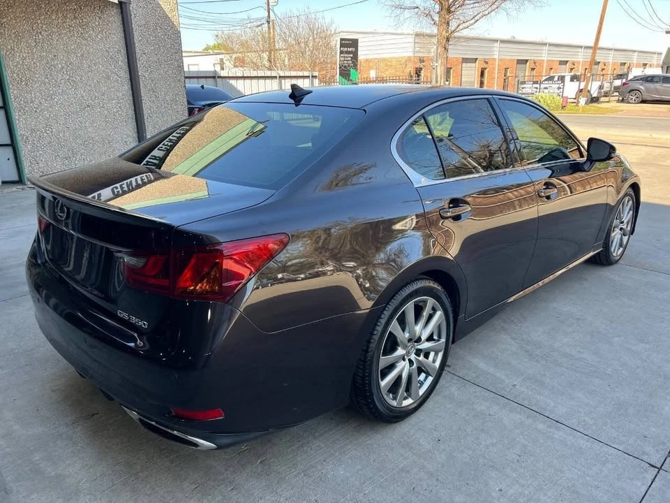 2013 Lexus GS 4th Gen - Image 5 of 15