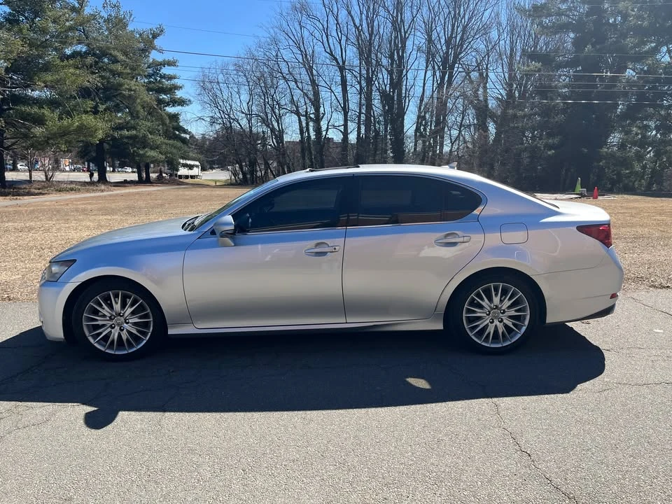 2013 Lexus GS 4th Gen - Image 17 of 18