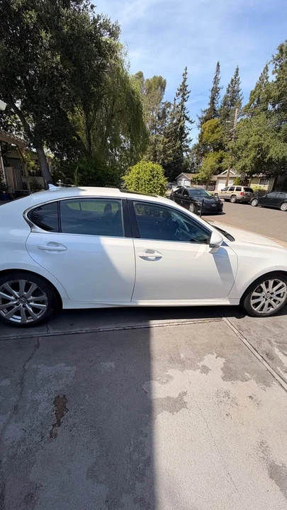 2013 Lexus GS 4th Gen - Image 8 of 13