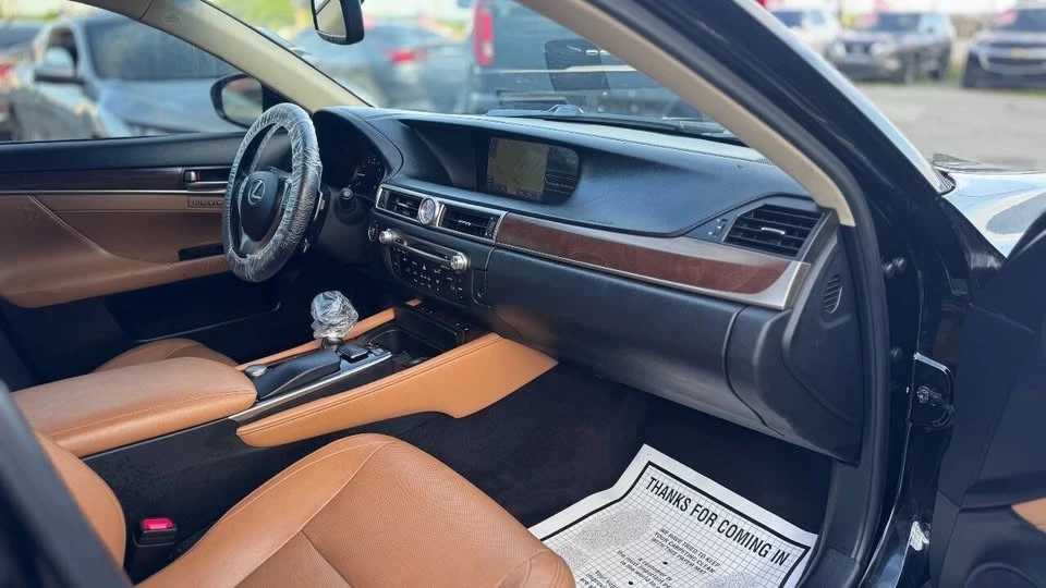 2013 Lexus GS 4th Gen - Image 11 of 17