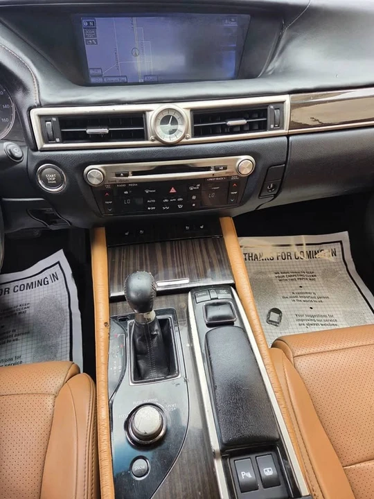 2013 Lexus GS 4th Gen - Image 9 of 14