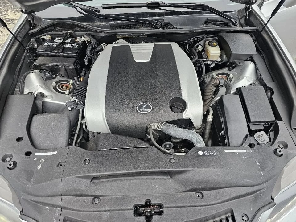 2013 Lexus GS 4th Gen - Image 11 of 20