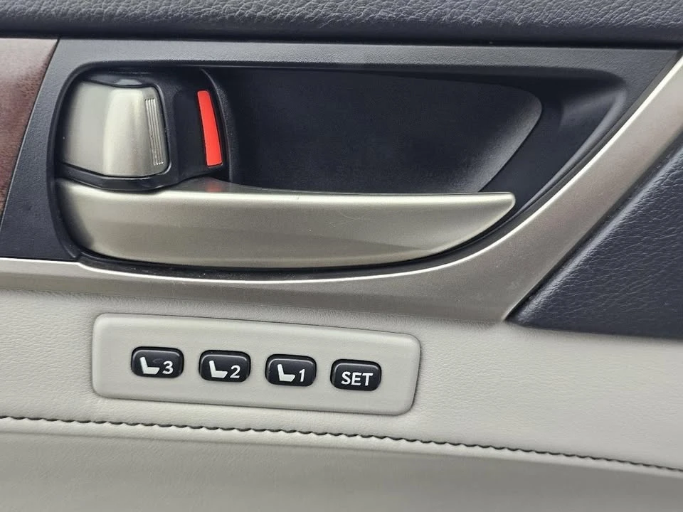 2013 Lexus GS 4th Gen - Image 17 of 20