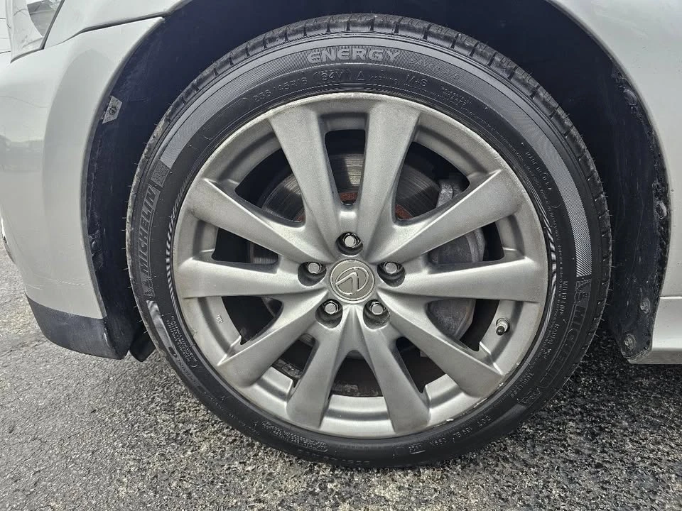 2013 Lexus GS 4th Gen - Image 9 of 20
