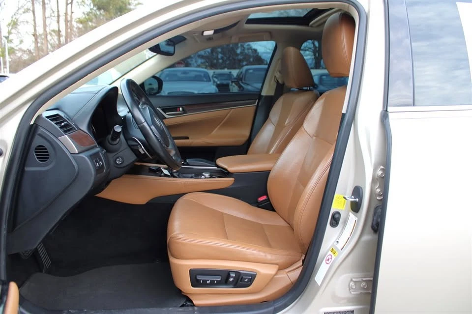2013 Lexus GS 4th Gen - Image 16 of 20