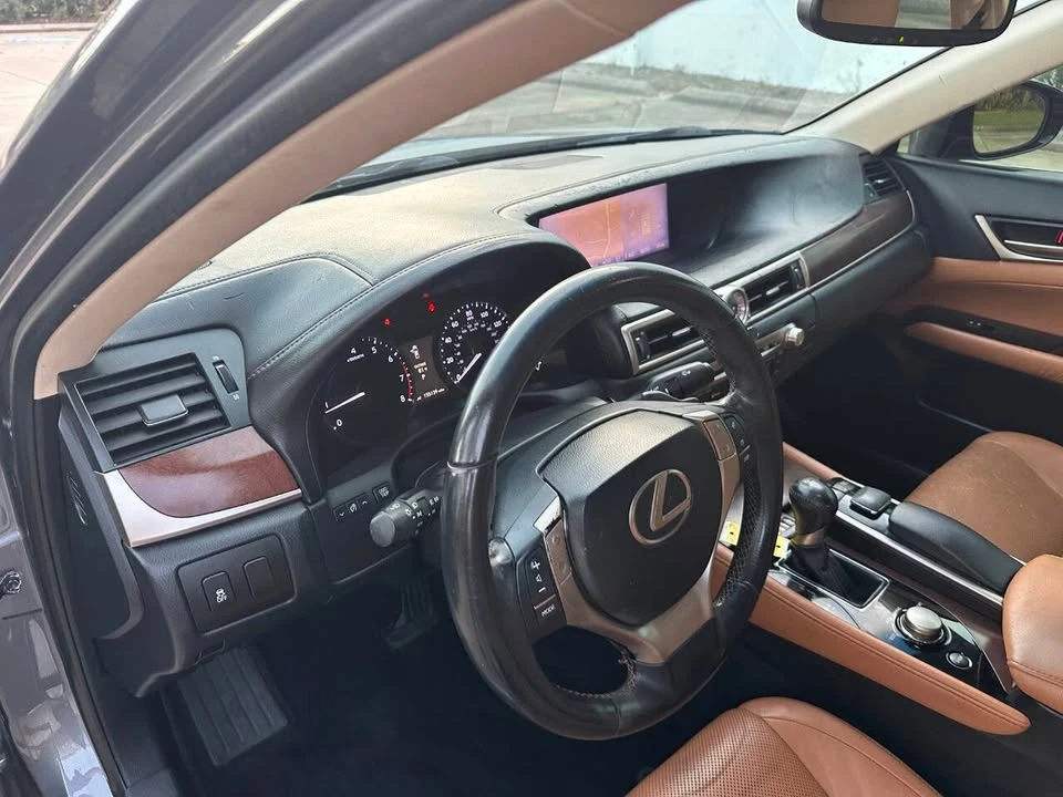 2013 Lexus GS 4th Gen - Image 12 of 20