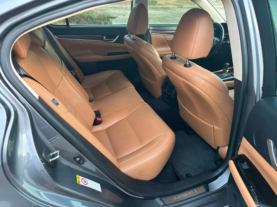 2013 Lexus GS 4th Gen - Image 18 of 20