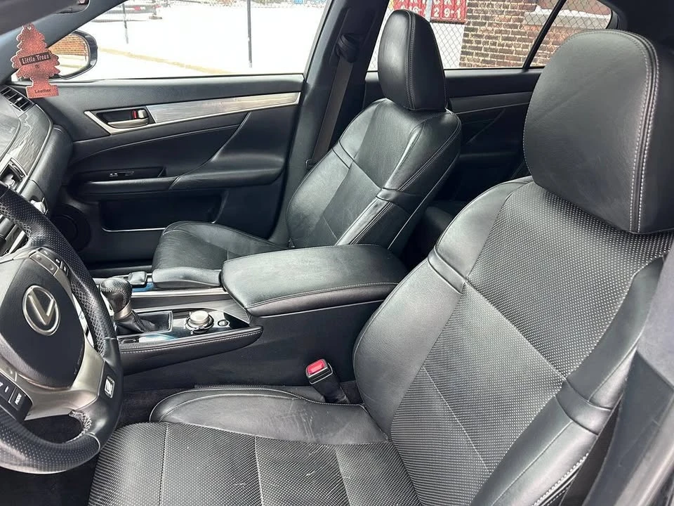 2013 Lexus GS 4th Gen - Image 9 of 16