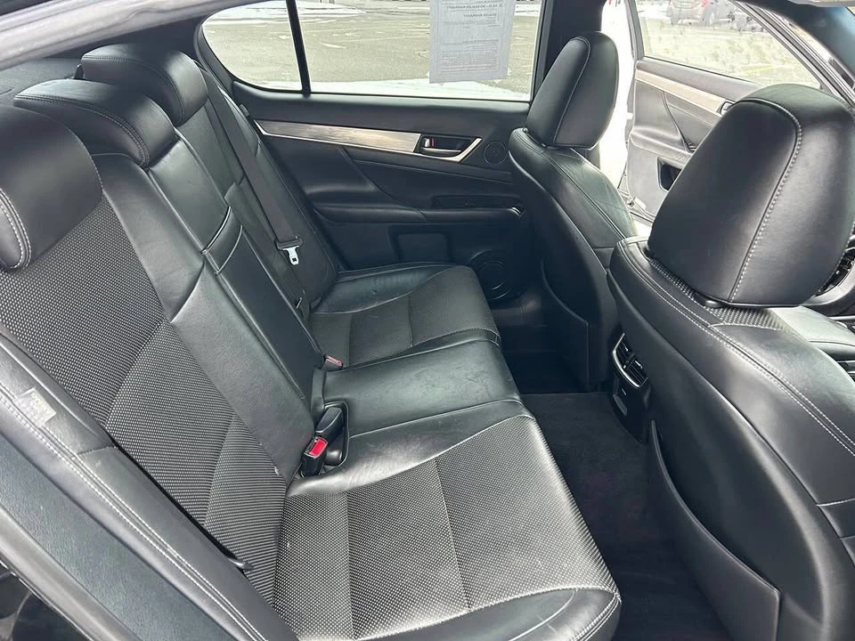 2013 Lexus GS 4th Gen - Image 12 of 16