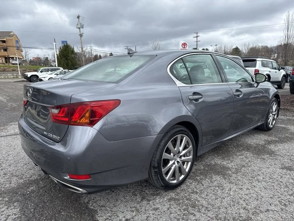 2013 Lexus GS 4th Gen - Image 2 of 7