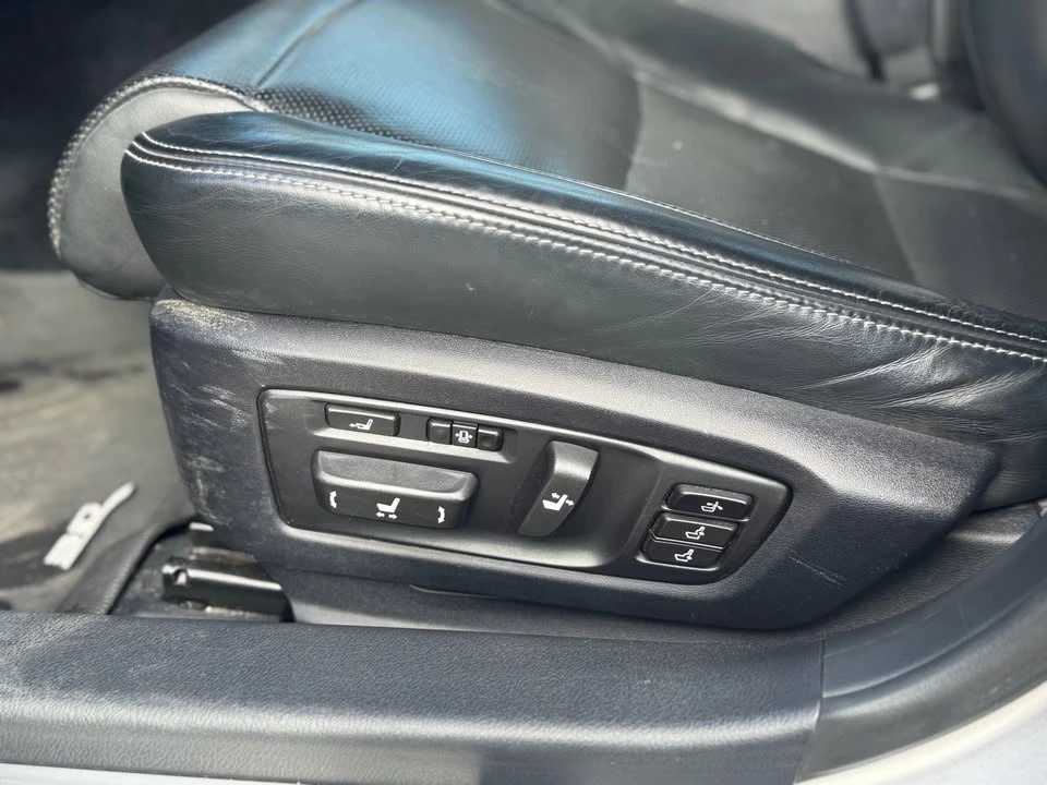2013 Lexus GS 4th Gen - Image 10 of 15
