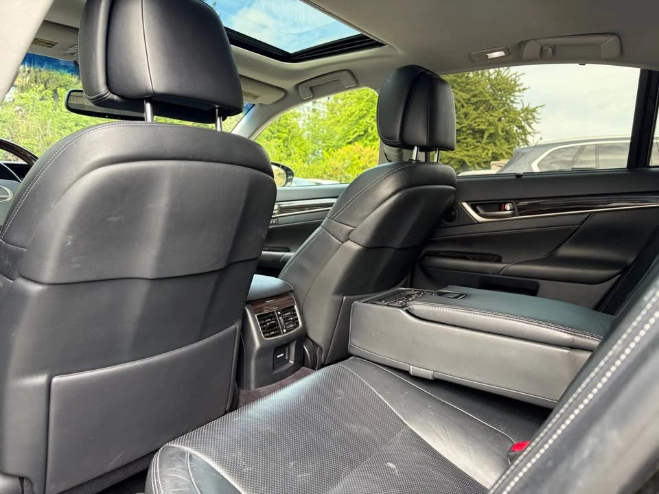 2013 Lexus GS 4th Gen - Image 18 of 19