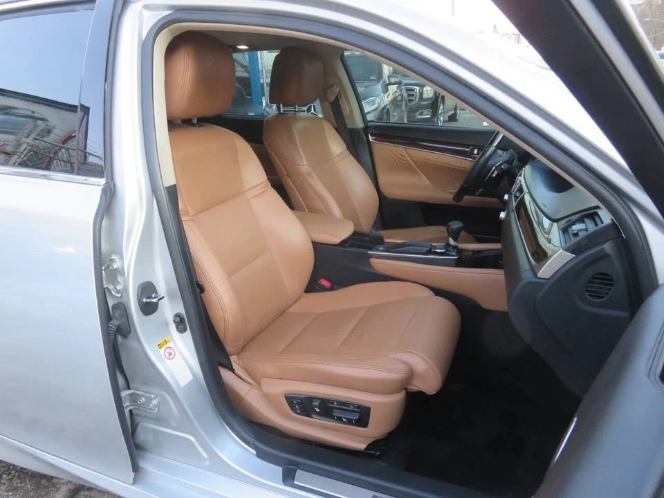 2013 Lexus GS 4th Gen - Image 11 of 20