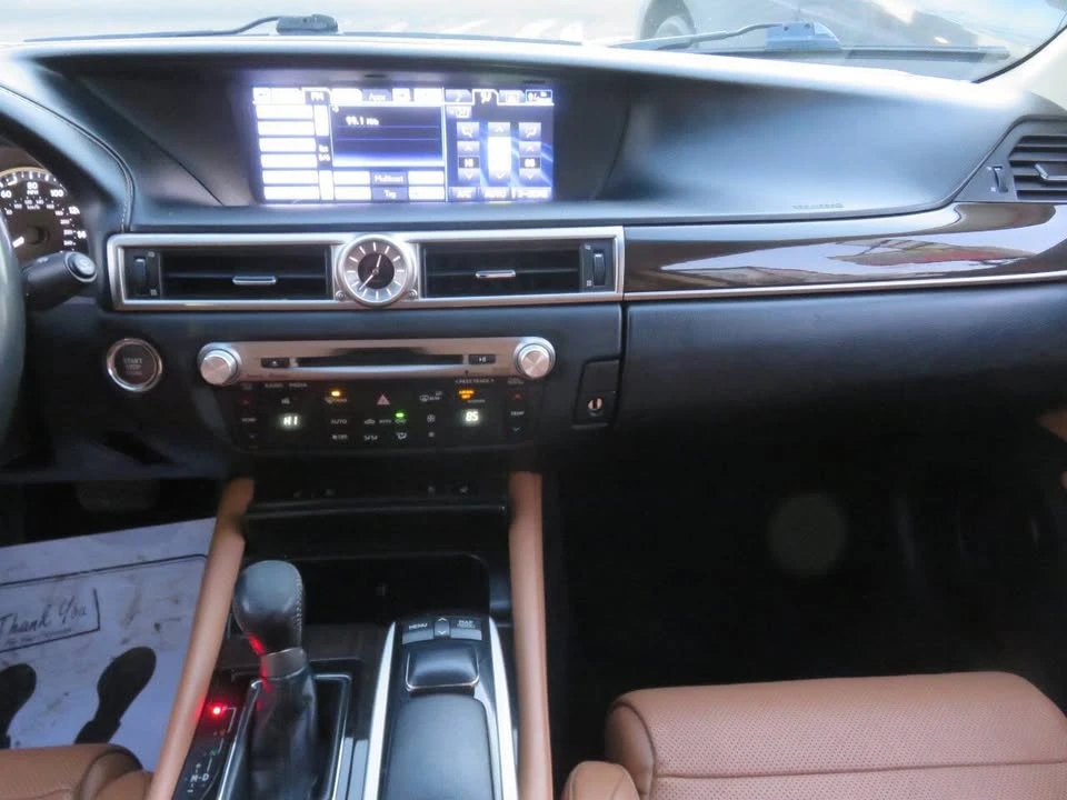 2013 Lexus GS 4th Gen - Image 15 of 20